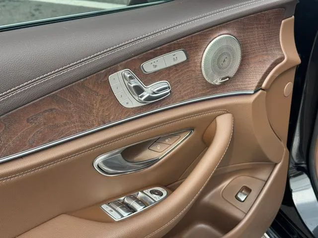 Mercedes-Benz E-Class 2022 E 300 L Luxury type Passenger car exterior photo 5