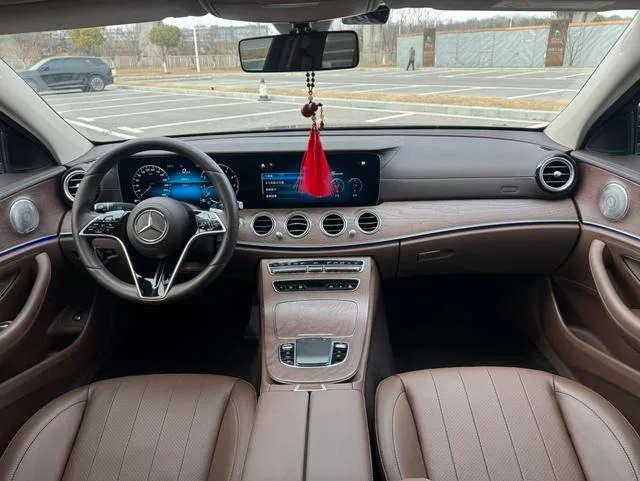 Mercedes-Benz E-Class 2022 E 300 L Luxury type Passenger car exterior photo 9