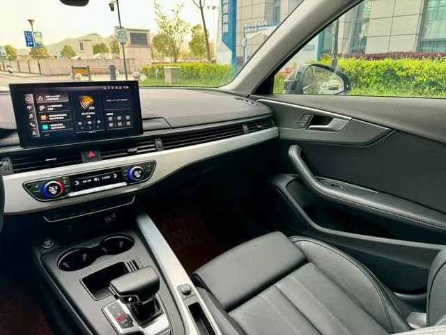 Audi A4L 2023 40 TFSI Deluxe Dynamic exterior photo 7