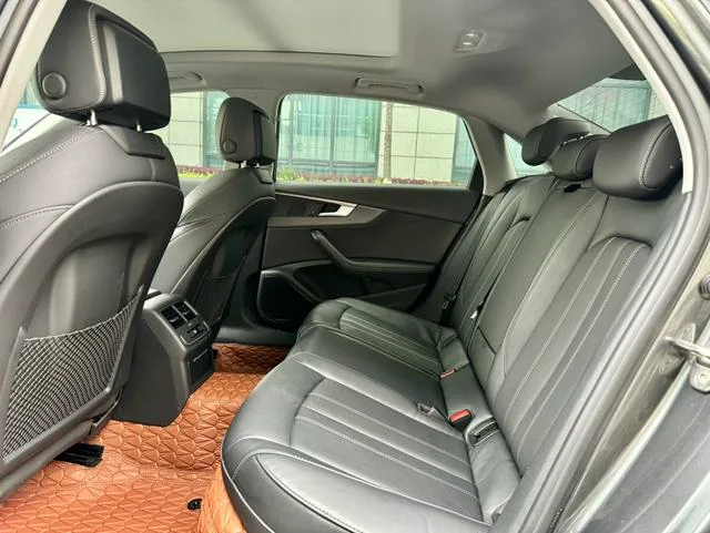 Audi A4L 2023 40 TFSI Deluxe Dynamic interior photo 8