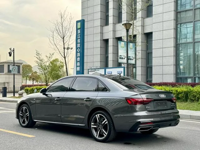 Audi A4L 2023 40 TFSI Deluxe Dynamic interior photo 11