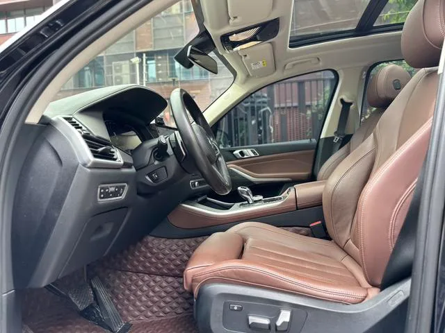 BMW X5 2021 Модификация xDrive30i M Спортивный костюм экстерьер фото 9