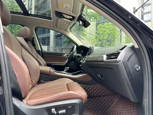 BMW X5 2021 Модификация xDrive30i M Спортивный костюм интерьер фото 14