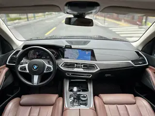 BMW X5 2021 Модификация xDrive30i M Спортивный костюм интерьер фото 18