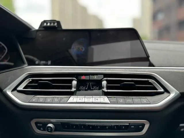 BMW X5 2021 Модификация xDrive30i M Спортивный костюм интерьер фото 20