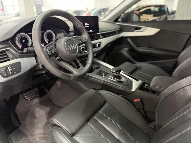 Audi A4L 2023 40 TFSI Fashion dynamic type exterior photo 5