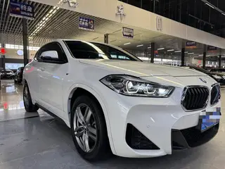 BMW X2 2022 sDrive25i M Off-road suit exterior photo 3