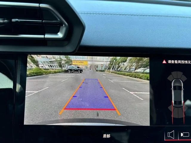 Audi A3 2026 A3L Limousine 35 TFSI Tipo exclusivo Flying Spur interior foto 11