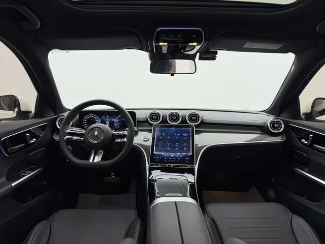 Mercedes-Benz C-Class 2024 Deuxième lifting C 260 L Version sportive intérieur photo 6