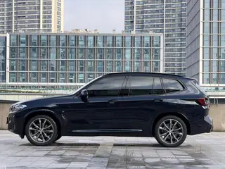 BMW X3 2023 xDrive30i Líder M Traje de noche Yao exterior foto 3
