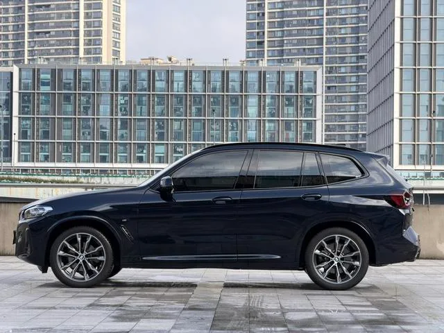 BMW X3 2023 xDrive30i Líder M Traje de noche Yao exterior foto 3