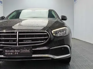 Mercedes-Benz E-Class 2022 E 300 L De lujo Coche interior foto 20