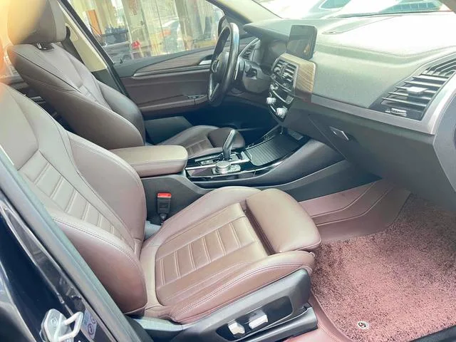 BMW X3 2019 xDrive30i Leading Type M Sports suit interior photo 12