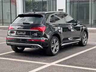 Audi Q5L 2022 45T Deluxe Dynamic exterior photo 4