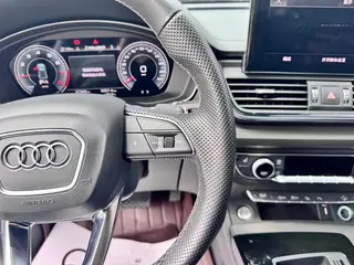 Audi Q5L 2022 45T Deluxe Dynamic interior photo 17