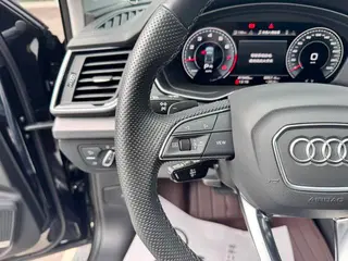 Audi Q5L 2022 45T Deluxe Dynamic interior photo 18