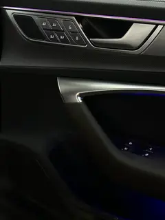 Audi A7L 2022 45 TFSI quattro S-line Ver traje negro de tipo lejano interior foto 17