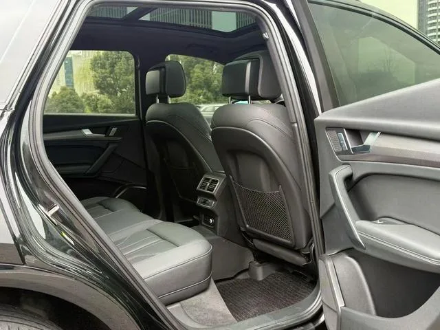Audi Q5L 2023 40T Роскошный динамичный тип интерьер фото 6