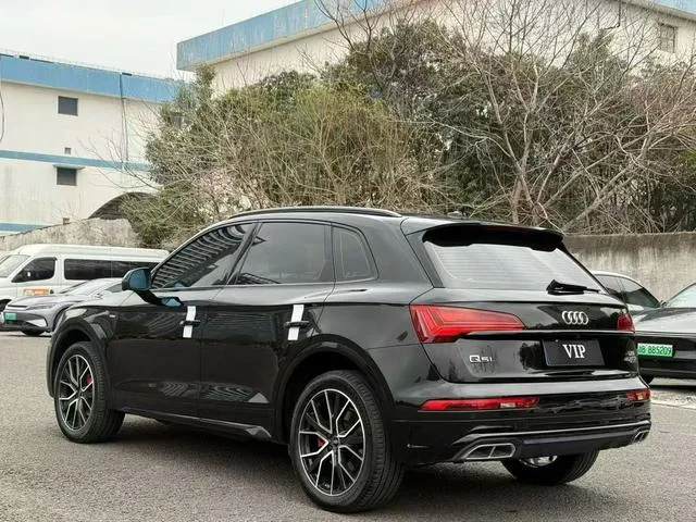 Audi Q5L 2023 40T Роскошный динамичный тип интерьер фото 9