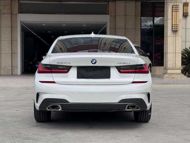 BMW 3 Series 2022 Restyling 325Li M Sports suit exterior photo 8