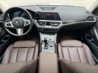 BMW 3 Series 2022 Restyling 325Li M Sports suit interior photo 12
