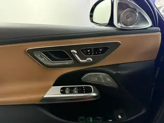 Mercedes-Benz E-Class 2024 E 300 L Estilo de moda Coche exterior foto 6
