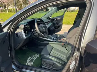 Audi A3 2023 Mise à jour A3L Limousine 35 TFSI Mode Sport intérieur photo 6