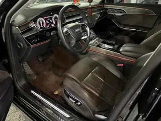 Audi A8 2023 A8L 55 TFSI quattro Modèle phare intérieur photo 6
