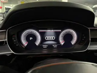 Audi A8 2023 A8L 55 TFSI quattro Modèle phare intérieur photo 9