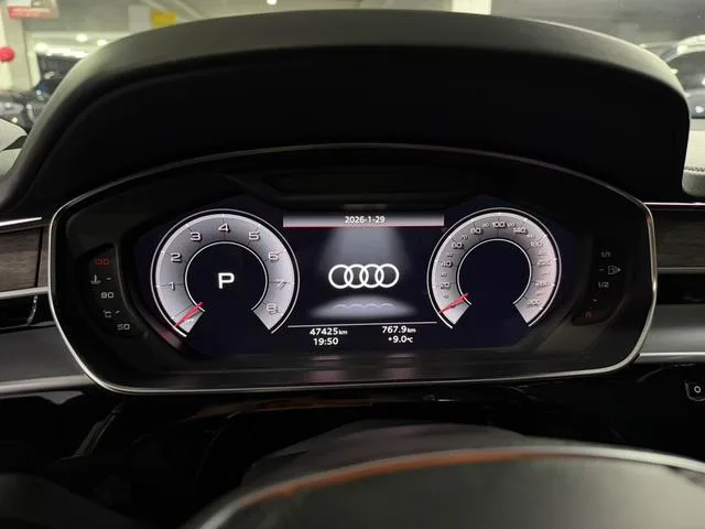 Audi A8 2023 A8L 55 TFSI quattro Modèle phare intérieur photo 9