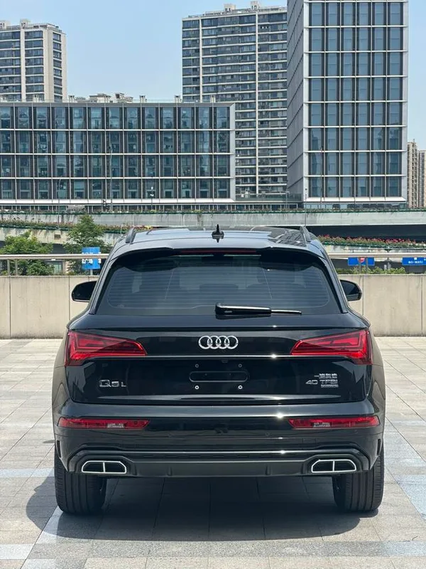 Audi Q5L 2023 40T Deluxe Dynamic exterior photo 5