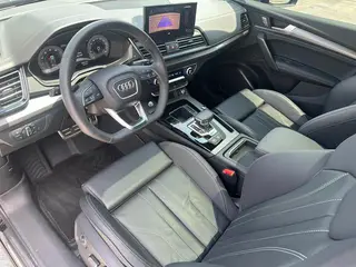 Audi Q5L 2023 40T Deluxe Dynamic interior photo 11