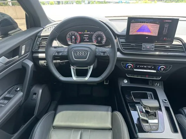 Audi Q5L 2023 40T Deluxe Dynamic interior photo 20
