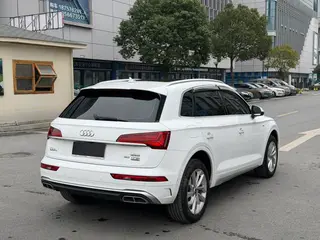 Audi Q5L 2021 40 TFSI Deluxe dinámico exterior foto 6