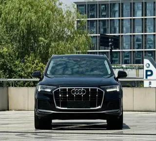 Audi Q7 2021 45 TFSI quattro S line Sporty exterior photo 2