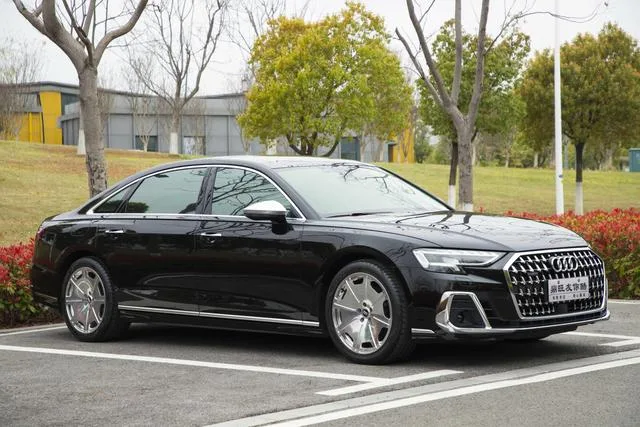 Audi A8 2024 A8L 45 TFSI quattro Luxury type exterior photo 3