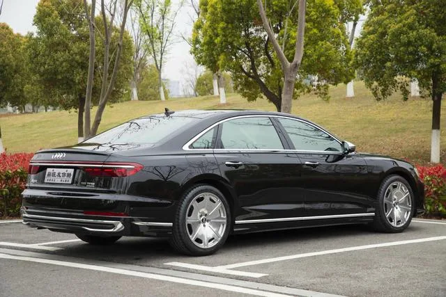 Audi A8 2024 A8L 45 TFSI quattro Luxury type exterior photo 4