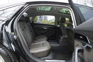 Audi A8 2024 A8L 45 TFSI quattro Luxury type interior photo 11