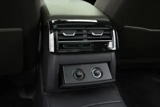 Audi A8 2024 A8L 45 TFSI quattro Luxury type interior photo 19