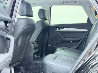 Audi Q5L 2025 40TFSI Fashion dynamic type exterior photo 8