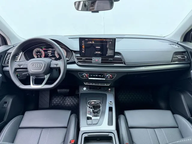 Audi Q5L 2025 40TFSI Fashion dynamic type exterior photo 9