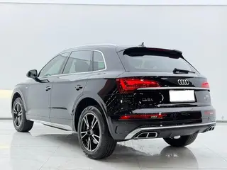 Audi Q5L 2025 40TFSI Fashion dynamic type interior photo 17