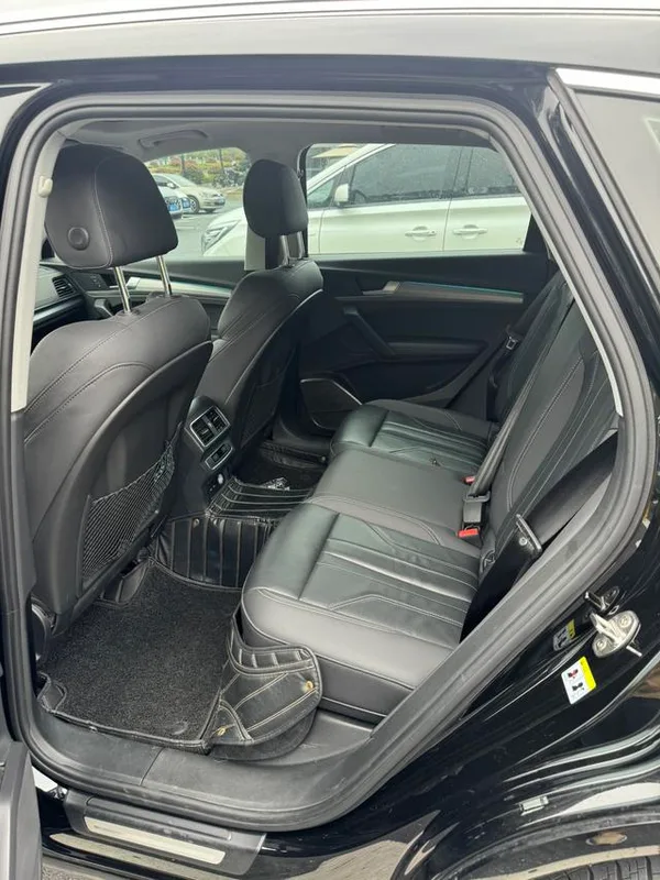 Audi Q5L 2022 40T Fashion dynamic type interior photo 7