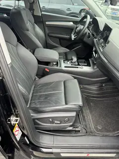 Audi Q5L 2022 40T Fashion dynamic type interior photo 9