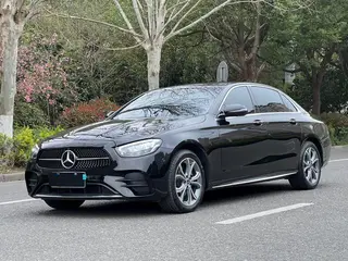 Mercedes-Benz E-Class 2023 E 300 L De lujo Coche deportivo exterior foto 1