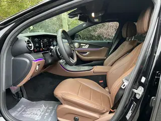 Mercedes-Benz E-Class 2023 E 300 L De lujo Coche deportivo exterior foto 7