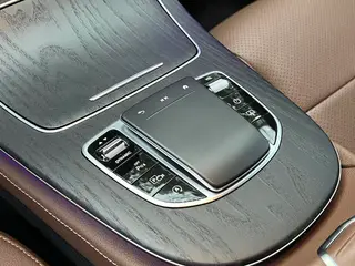 Mercedes-Benz E-Class 2023 E 300 L De lujo Coche deportivo exterior foto 10