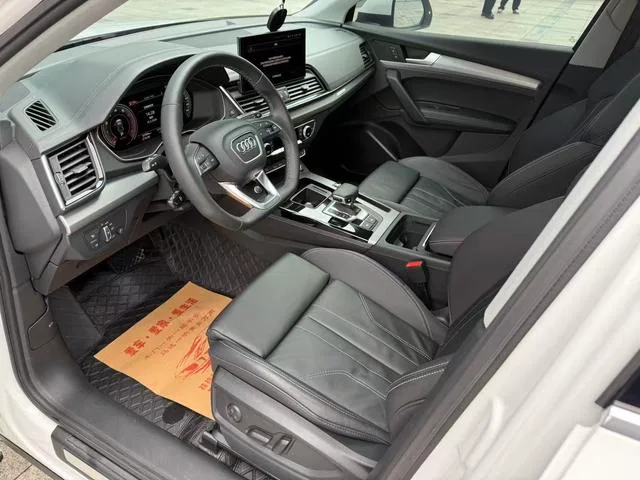 Audi Q5L 2022 40T Fashion dynamic type exterior photo 4