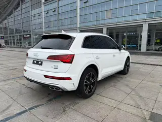 Audi Q5L 2022 40T Fashion dynamic type interior photo 11