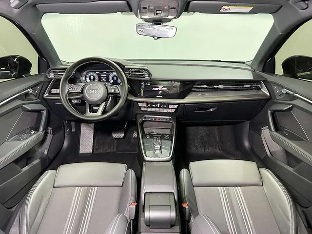 Audi A3 2024 A3L Limousine 35 TFSI Fashion Sport interior photo 9